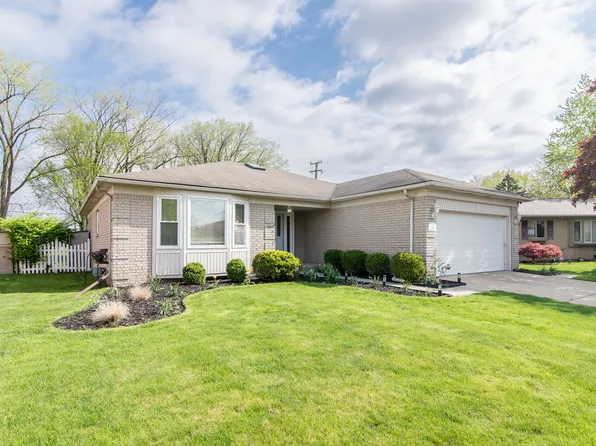 28166 Acacia St, Livonia, MI 48154