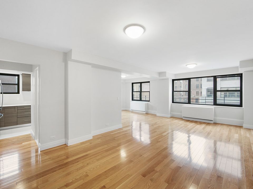 1st image of 141 E 33rd St #15G