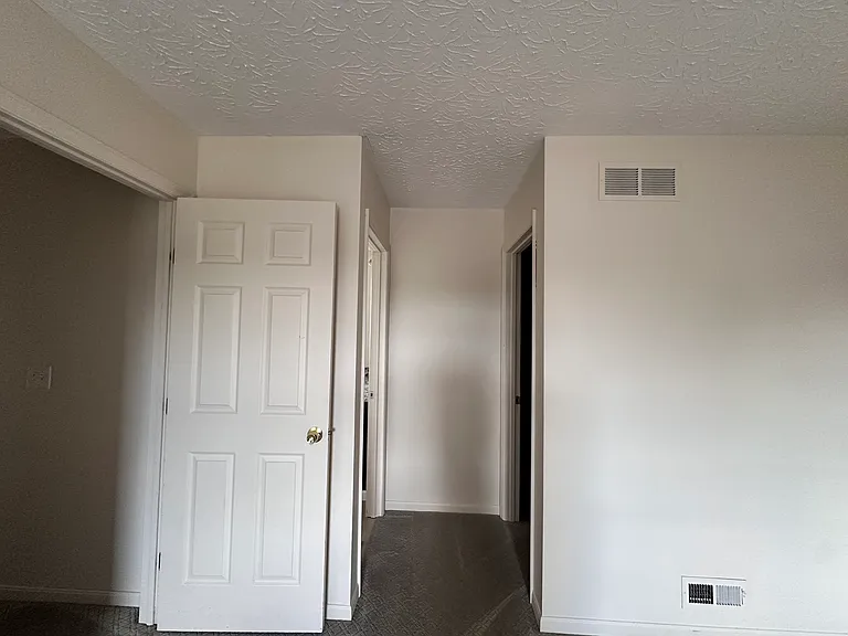 7016 Wembley Ct — Photo 33
