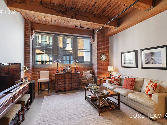2nd image of 710 Broadway St #501