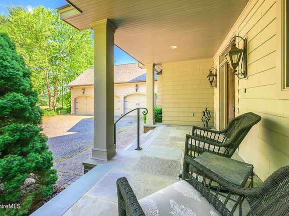3rd image of 36 Yale Hill Rd