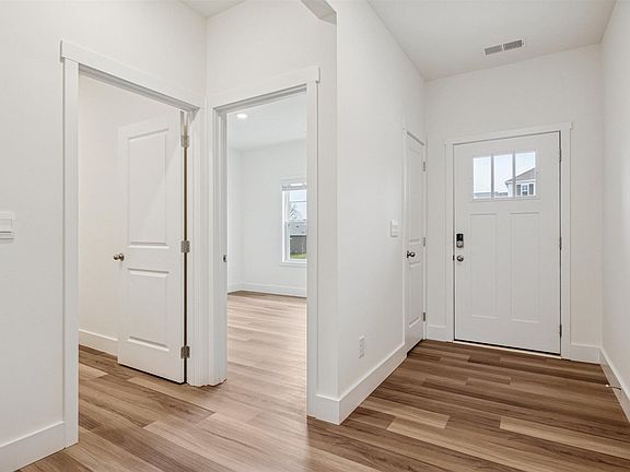 2nd image of 5089 Grist Ln