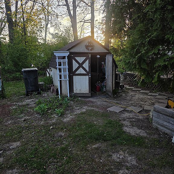 Listing photo 4