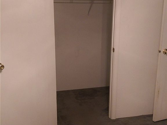 4th image of 15527 97th Avenue Ct E