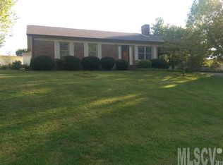 2487 Cedar Valley Dr, Conover, NC 28613