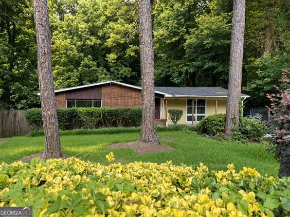 2379 Country Club Dr SW, Atlanta, GA 30311