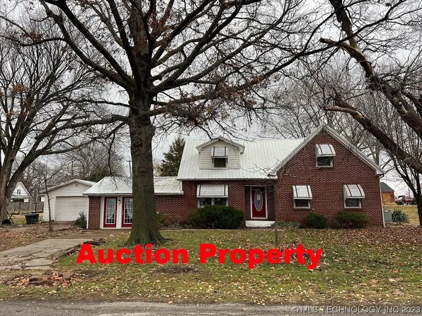 578 S Jefferson St, Welch, OK 74369