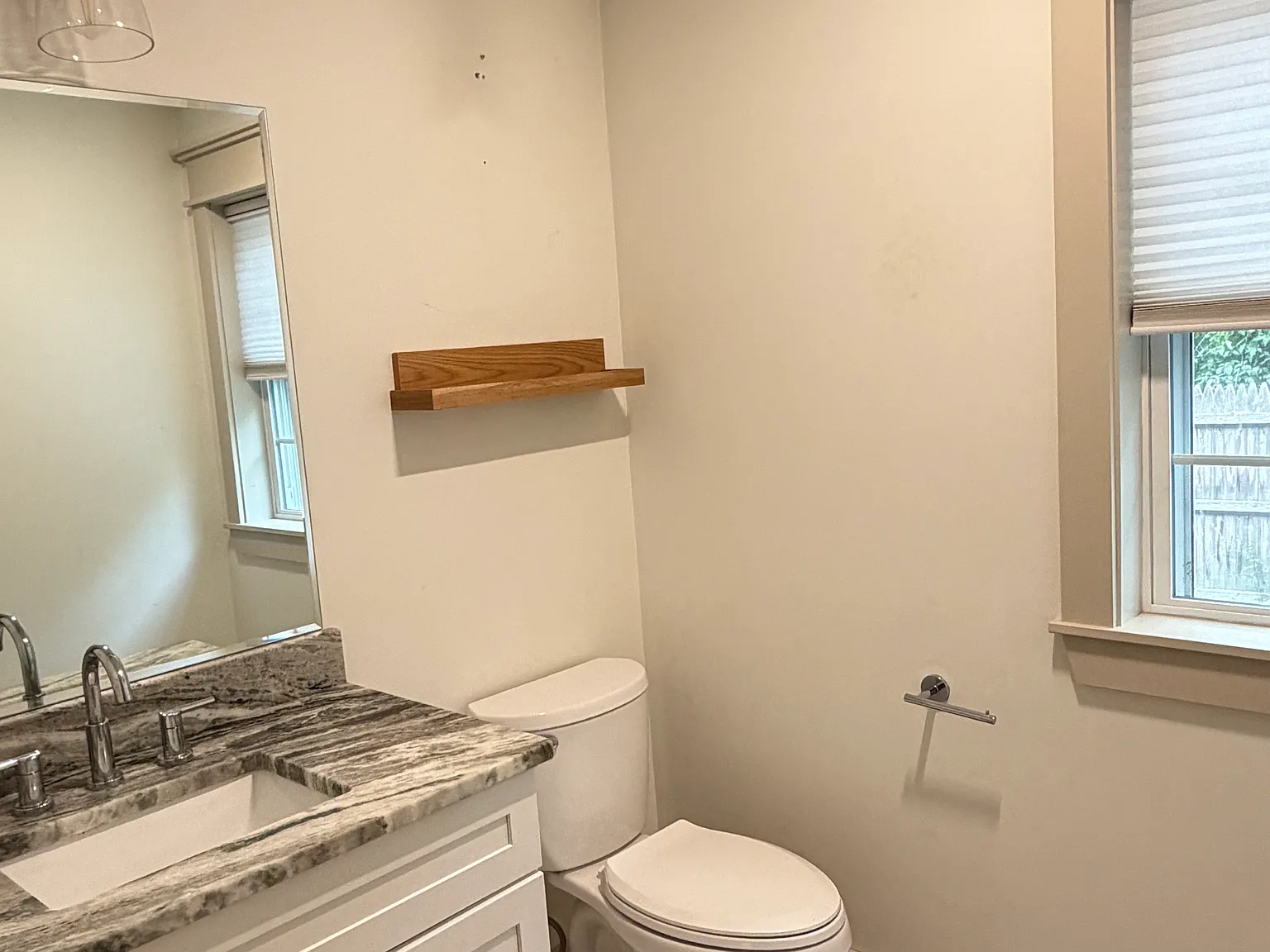 3 bed, 2.5 bath, 2046 sqft, $3,900 — Photo 4