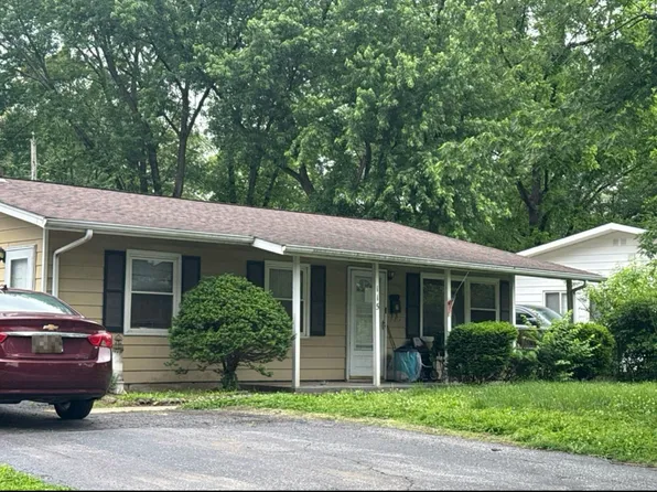 115 Saint Dorothy Dr, Cahokia, IL 62206