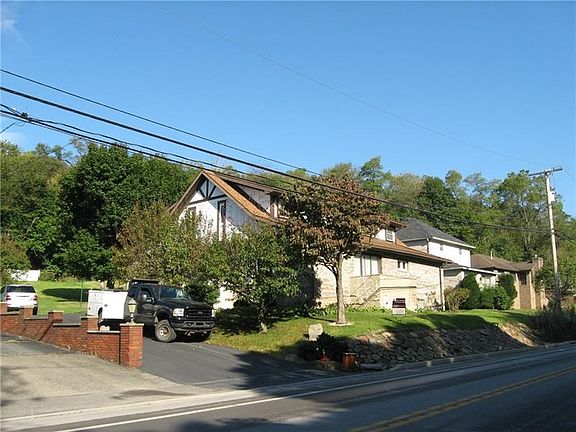 4th image of 1028 Woodside Ave