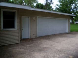 414 E McClure St, Kewanee, IL 61443