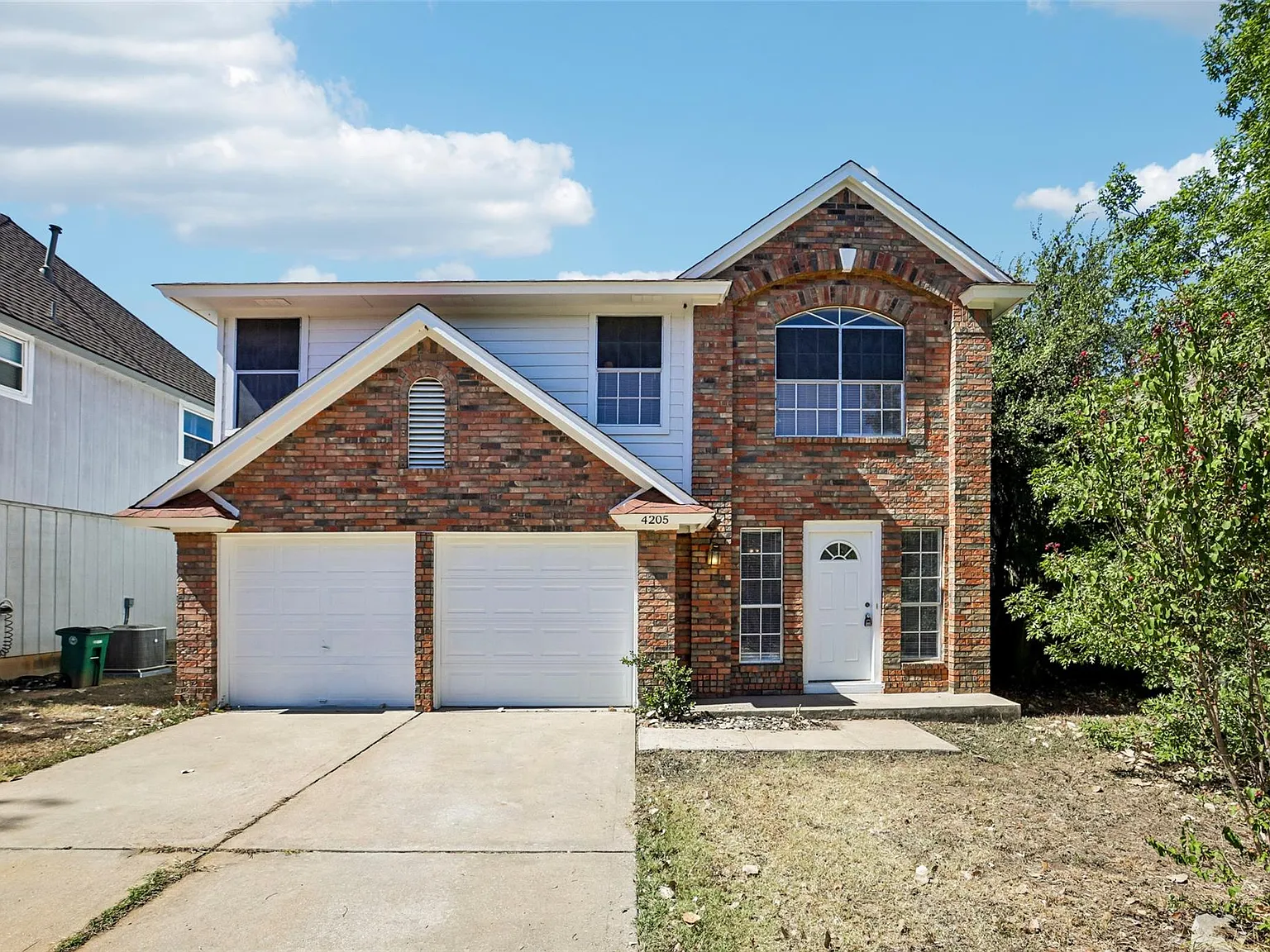 4 bed, 2.5 bath, 2062 sqft, $2,485 — Photo 1