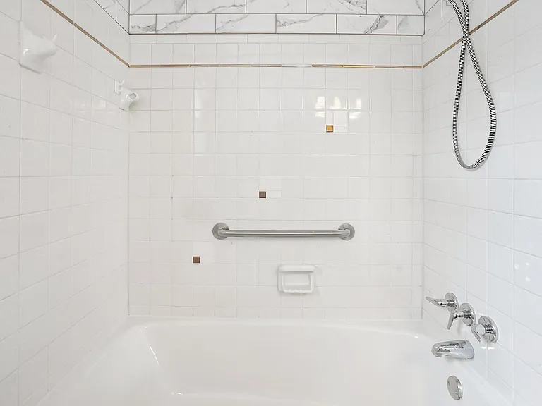 6609 Beacon Ln — Photo 34