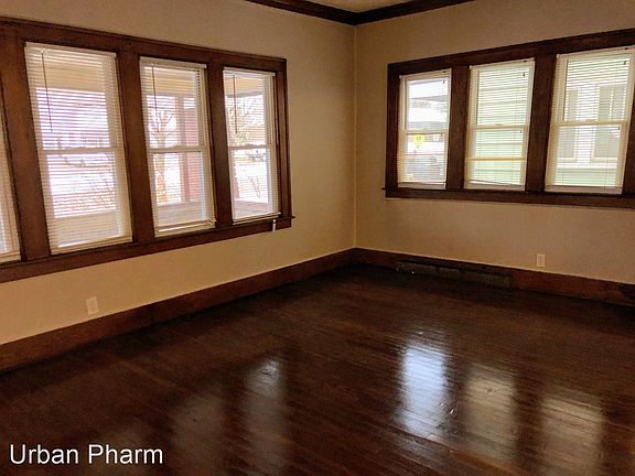 4th image of 846 Sibley St NW