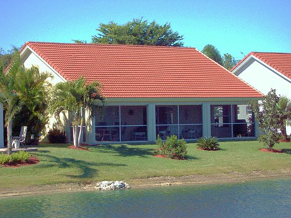 Length of House Lanai