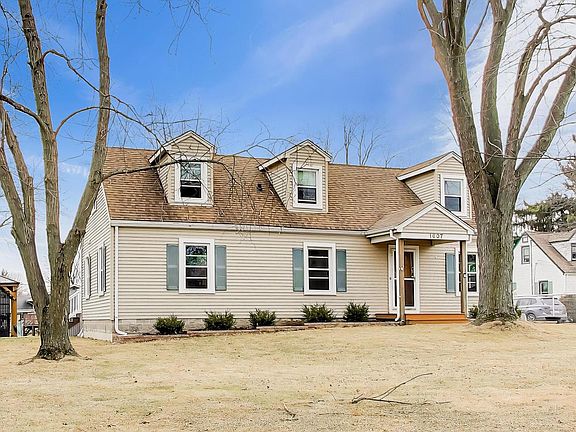 2nd image of 1607 W Plainfield Rd