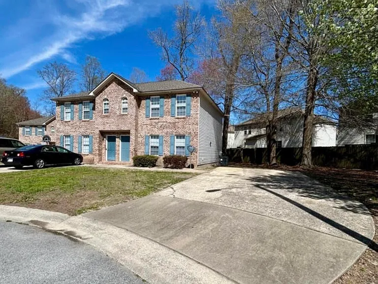 4205 Williamsbrook Ln #B — Photo 2