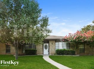 517 Whistler Dr, Arlington, TX 76006