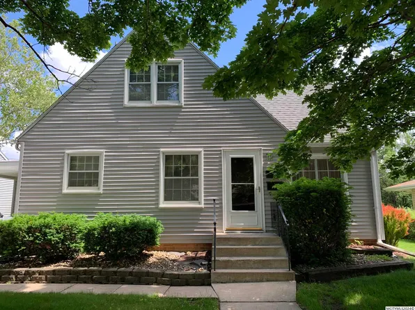 1319 N Virginia Ave, Mason City, IA 50401