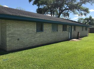 522 Edgewater St, Richwood, TX 77531