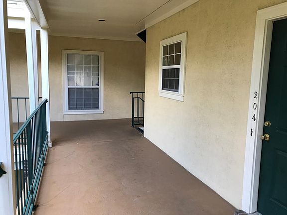 4th image of 500 Northpointe Pkwy APT 204