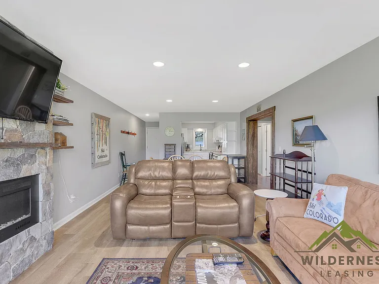 21 Buffalo Dr #1 — Photo 4
