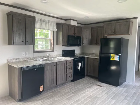 54 Bennington Drive, Berlin, VT 05602