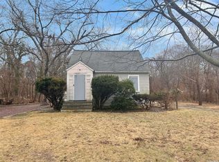235 Hewlett Ave, East Patchogue, NY 11772