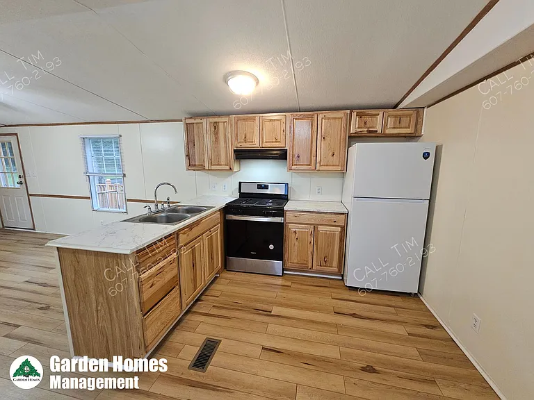 16 Jody Dr — Photo 1