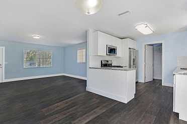 Home For Sale In PARK MANOR