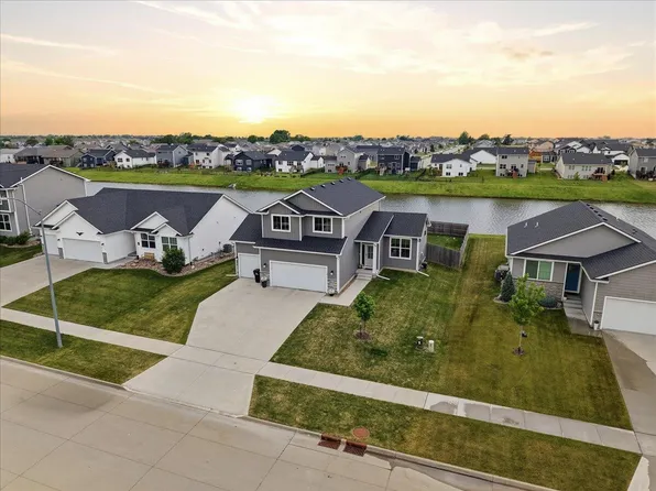 2416 NW Applewood St, Ankeny, IA 50023