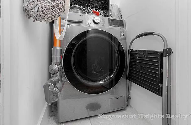 Rented by Stuyvesant Heights Realty Corp | media 9