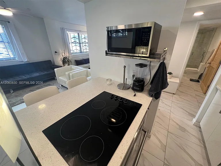 1390 Ocean Dr #101 — Photo 19