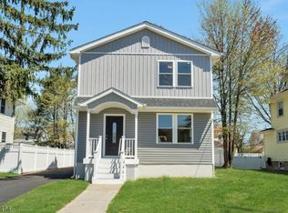 24 Forest Pl, Rochelle Park, NJ 07662