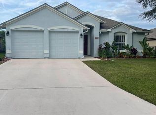 664 W Johns Creek Pkwy, Saint Augustine, FL 32092