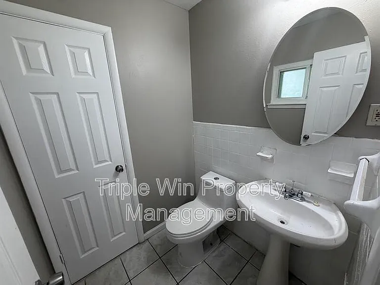 714 Undercliff Dr — Photo 24