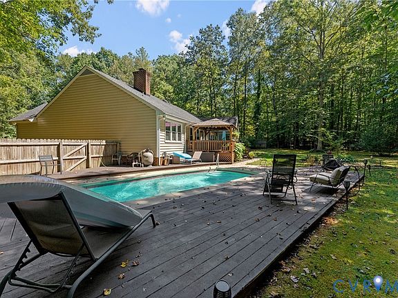 3rd image of 1937 Woodberry Mill Rd