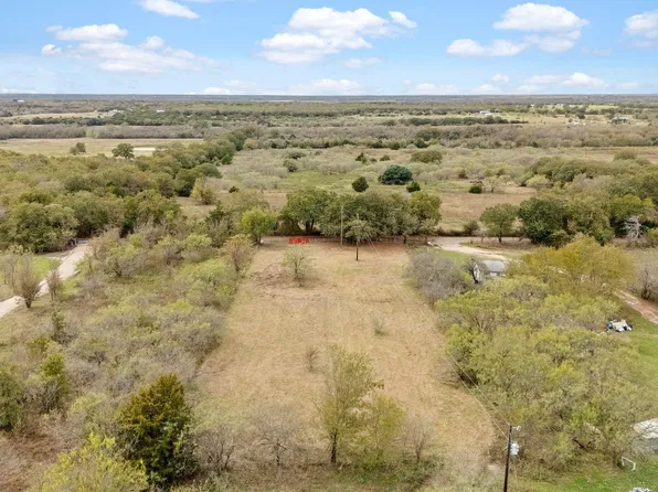 870 Wagoner Rd, Waco, TX 76705