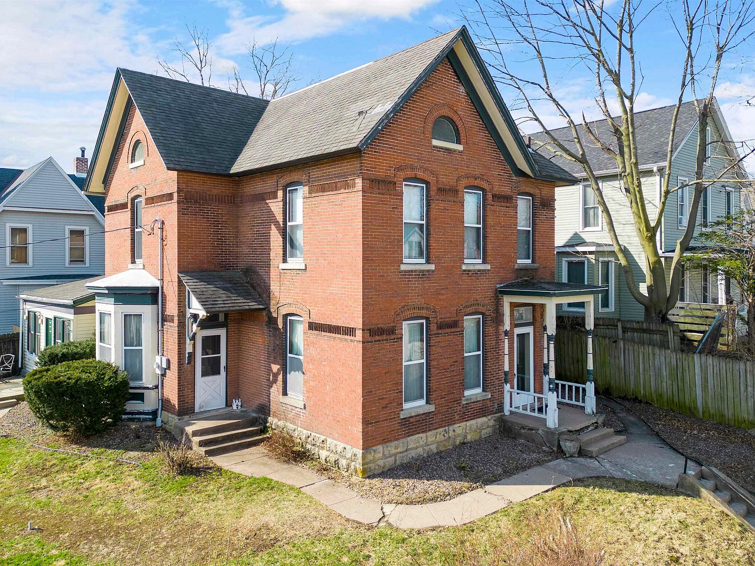 714 W 8th St, Dubuque, IA 52001 Zillow