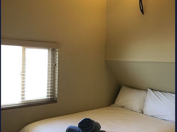 5th image of 3261 Ocean Front Walk APT 2B