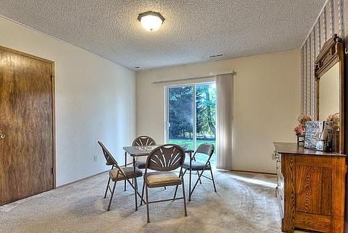 5th image of 20822 4th Ave W