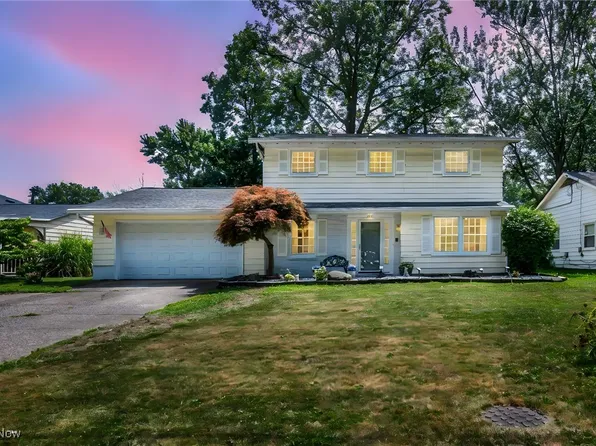 4745 Timberview Dr, Vermilion, OH 44089