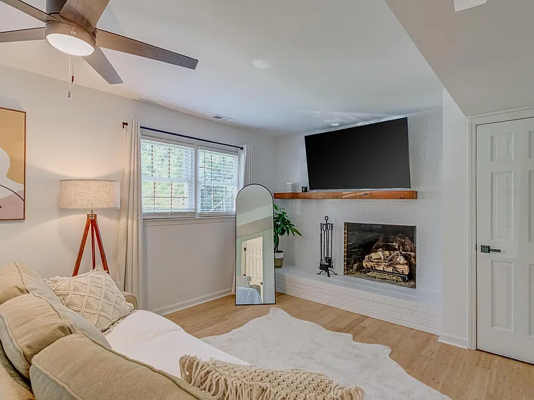 5600 Laniel Ct — Photo 16