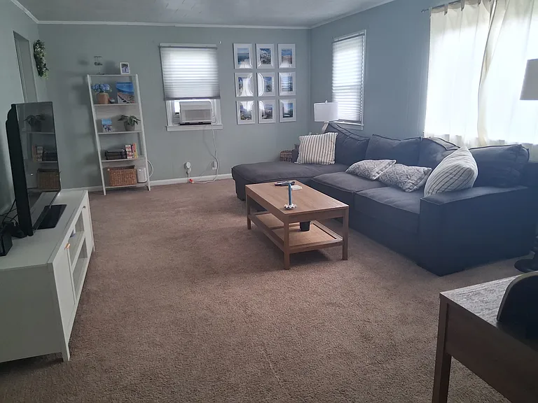 1008 Prince Ave — Photo 2
