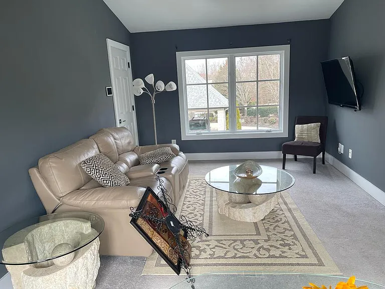 310 Blair Ct #R — Photo 5