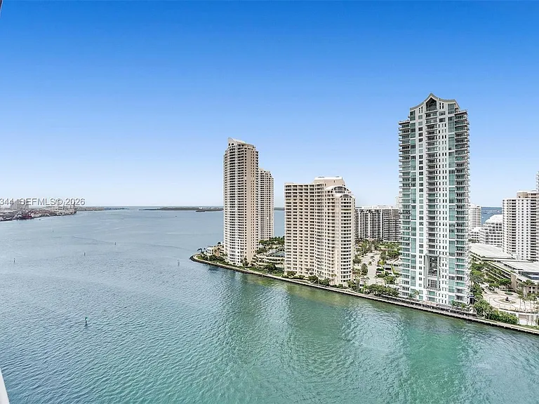 325 Biscayne Blvd #2519 — Photo 28