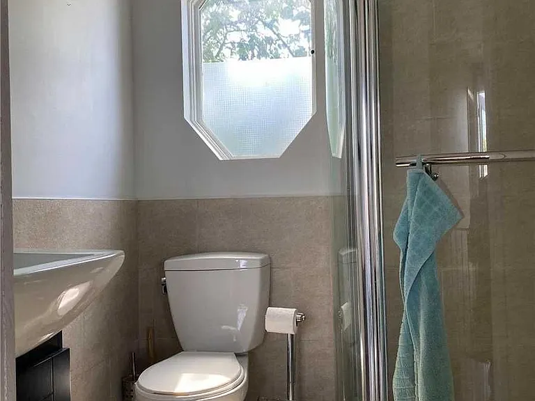 4 Sully Cres #UPPER — Photo 12