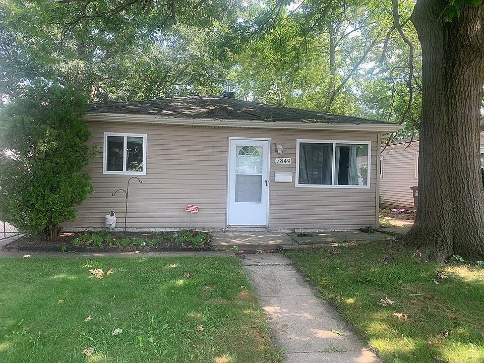 2nd image of 7849 Pine St