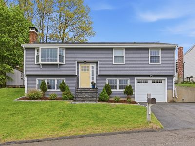 66 Phillips Cir, Waltham, MA, 02452