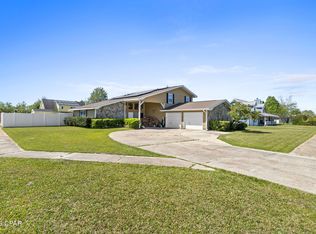 101 Limestone Ln, Panama City, FL 32405